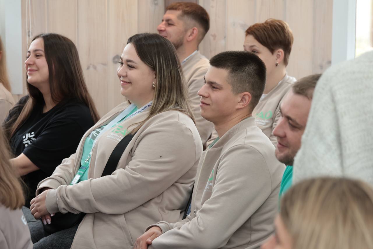 Молодёжное правительство создадут в ЕАО Оно объединит активных и талантливых молодых людей, работающих в органах государственной и муниципальной власти. Инициативные ребята смогут объединить усилия для развития региона и получить ценный опыт. Наставниками выступят опытные управленцы автономии, уже проявившие себя в правительстве ЕАО. — круто — зачем? livebir VK livebir OK