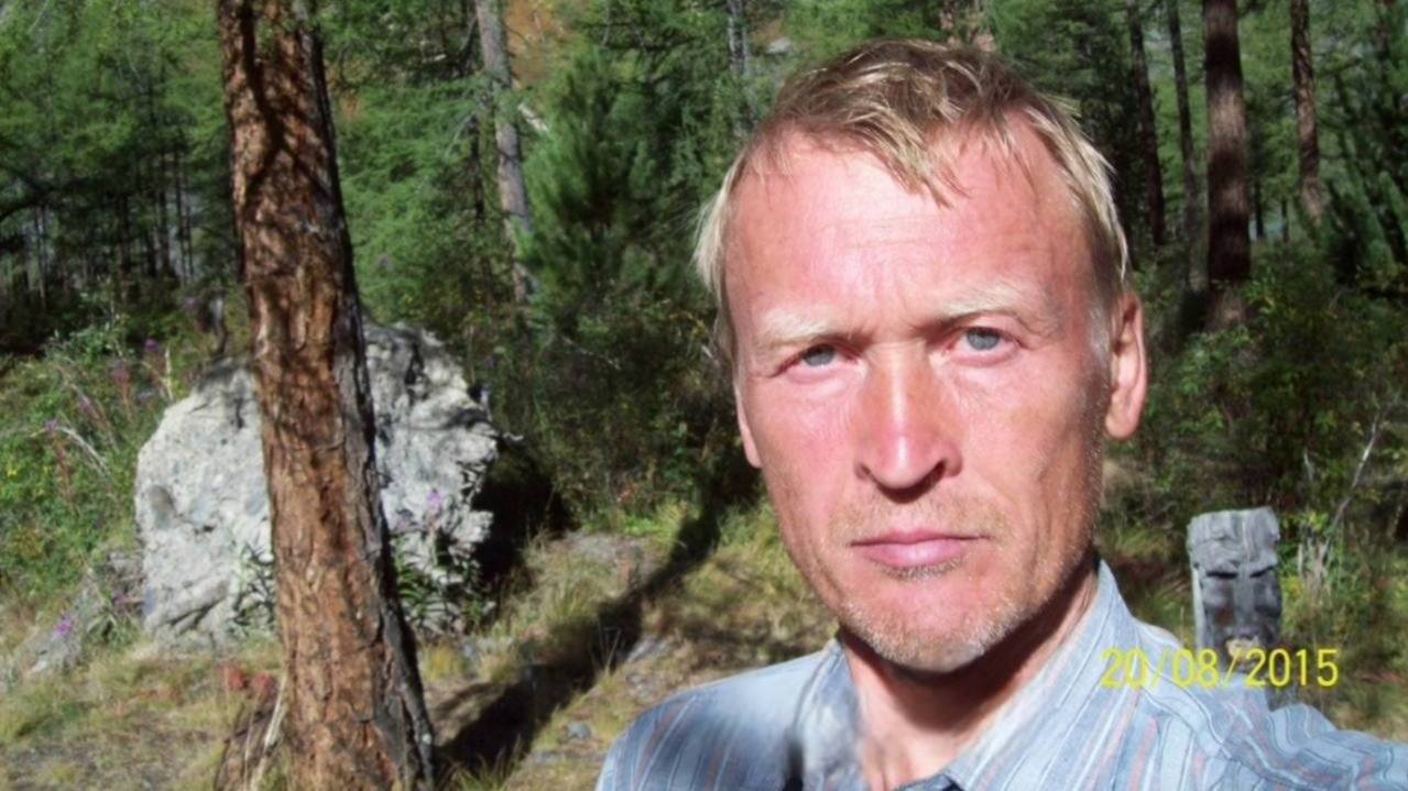 В России снова ловят «шпионов» среди учёных 63-летнего физика Юрия Луценко из Томска обвинили в госизмене за то, что он 12 лет назад отправил научную статью коллеге в США. Тогда он работал доцентом Томского политеха и занимался исследованиями в области физики плазмы. Теперь за это ему грозит до 20 лет тюрьмы. Сейчас местонахождение учёного неизвестно: он не выходит на связь, вузы от комментариев уклоняются, а последний раз Луценко был онлайн ещё в марте. Случай напоминает другие громкие дела против российских учёных, которых преследуют за обычные научные контакты с зарубежными коллегами. Подписаться Прислать новость