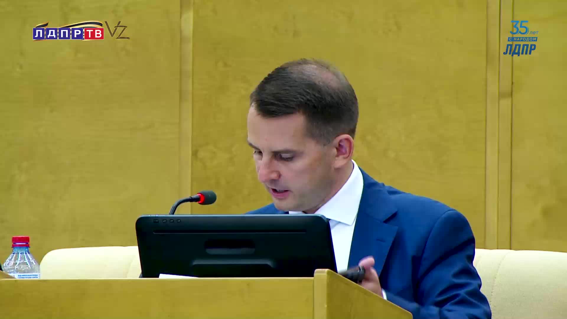 Россияне и военнослужащие получат доступ к медицинской помощи по полису ОМС