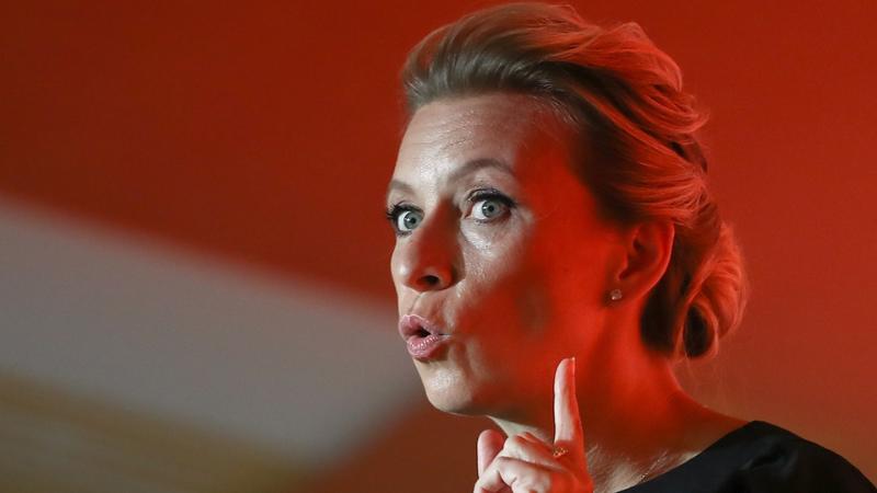 Захарова назвала присоединение к «трибуналу для Путина» враждебным демаршем Москва будет рассматривать присоединение третьих стран к юридически «ничтожному» трибуналу Совета Европы CE и Украины как враждебный демарш. Об этом заявила на брифинге официальный представитель МИДа Мария Захарова, пишет rbc.ru.