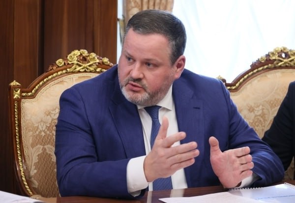 Антон Котяков назвал уровень безработицы в России Она составляет 2 2 Мы сегодня имеем почти 75 млн человек в активной занятости За последние пять шесть лет прирост вовлечённость была 2 млн человек сказал министр труда и социальной защиты Он сообщил также о росте количества профессий в России сейчас их не менее 10 тысяч Искусственный интеллект и сфера IT поднимают планку вхождения в профессию То есть сегодня мы видим что ребятам сложнее будет войти в отрасль не обладая определёнными базовыми навыками объяснил глава Минтруда Подписаться на Говорит Москва Telegram VK MAX