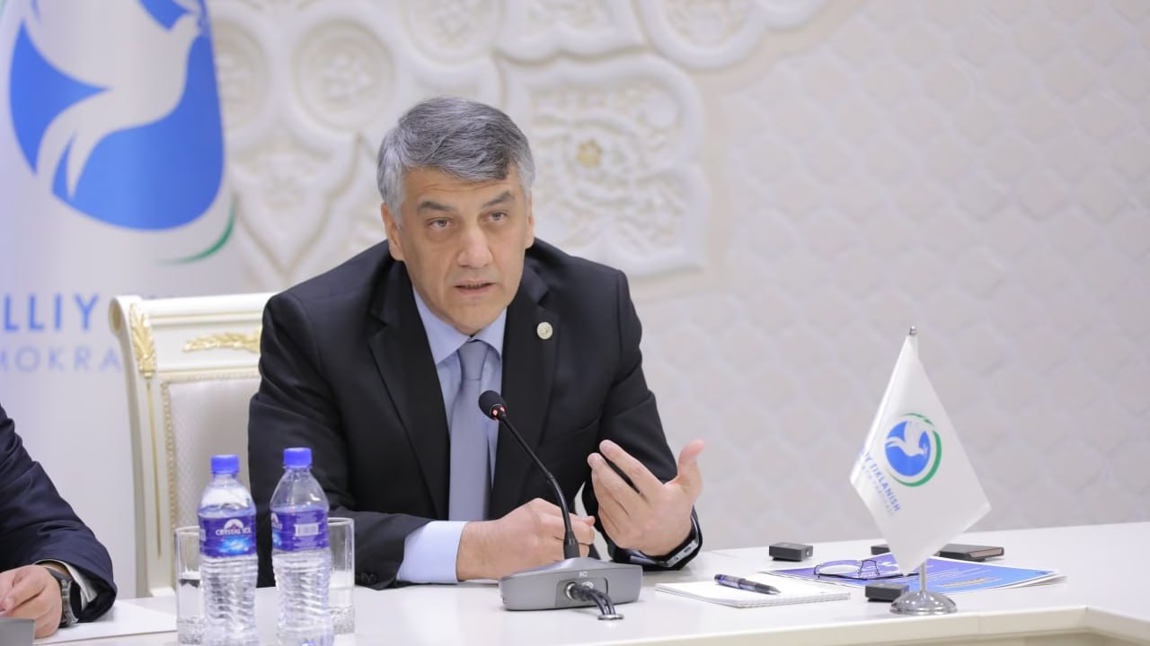 В Узбекистане могут усилить ответственность за продажу лекарств без рецепта Алишер Кадыров заявил что на фармацевтическом рынке сформировались недобросовестные бизнес практики ставящие прибыль выше здоровья людей uznews uz ru news 105713 uznews