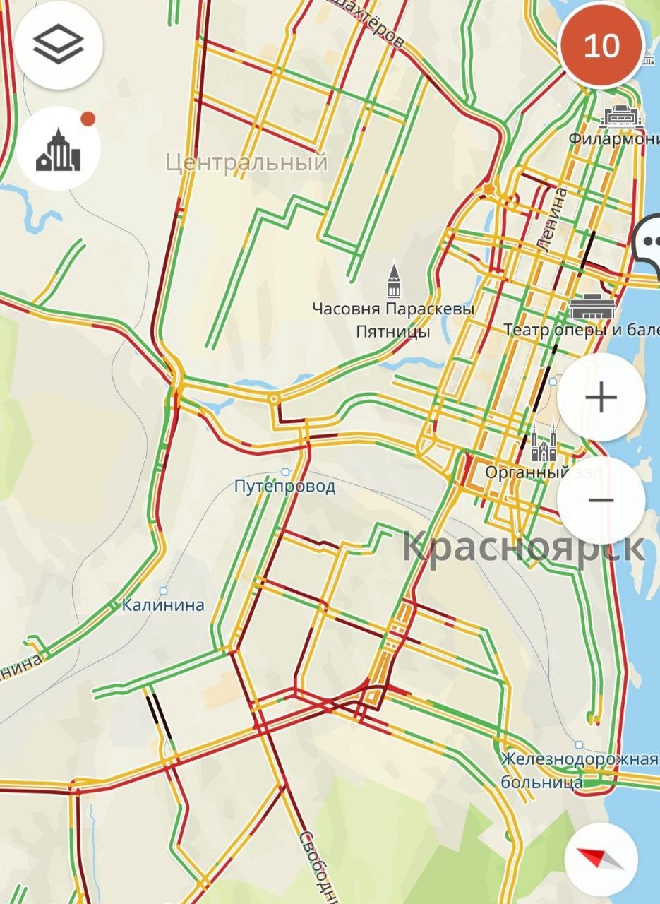 Красноярск сковали 10-балльные пробки этим утром  Город засыпало снегом, на дорогах много мелких аварий.