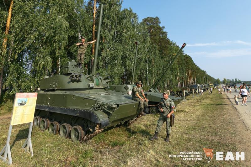 Танковое училище возродят в Челябинске  Его открытие запланировали на 2026 год. Министерство обороны РФ включило этот вуз в список из 15 военных учебных заведений, которые будут восстановлены для подготовки офицеров по наиболее востребованным направлениям, передают «Известия».  Челябинское танковое училище станет единственным на Урале, которое войдет в обновленную сеть военных вузов страны. Ожидается, что оно, как и прежде, будет готовить командный состав для бронетанковых войск.