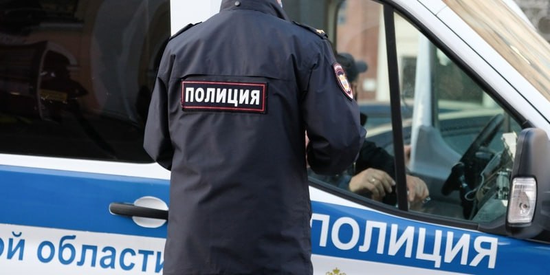  Полиция закрыла сеть элитных борделей в центре Петербурга Установлено, что в составе преступной группы они организовали и обеспечивали деятельность сети элитных притонов по оказанию услуг сексуального характера, которая осуществляла свою деятельность в Адмиралтейском и Центральном районах.