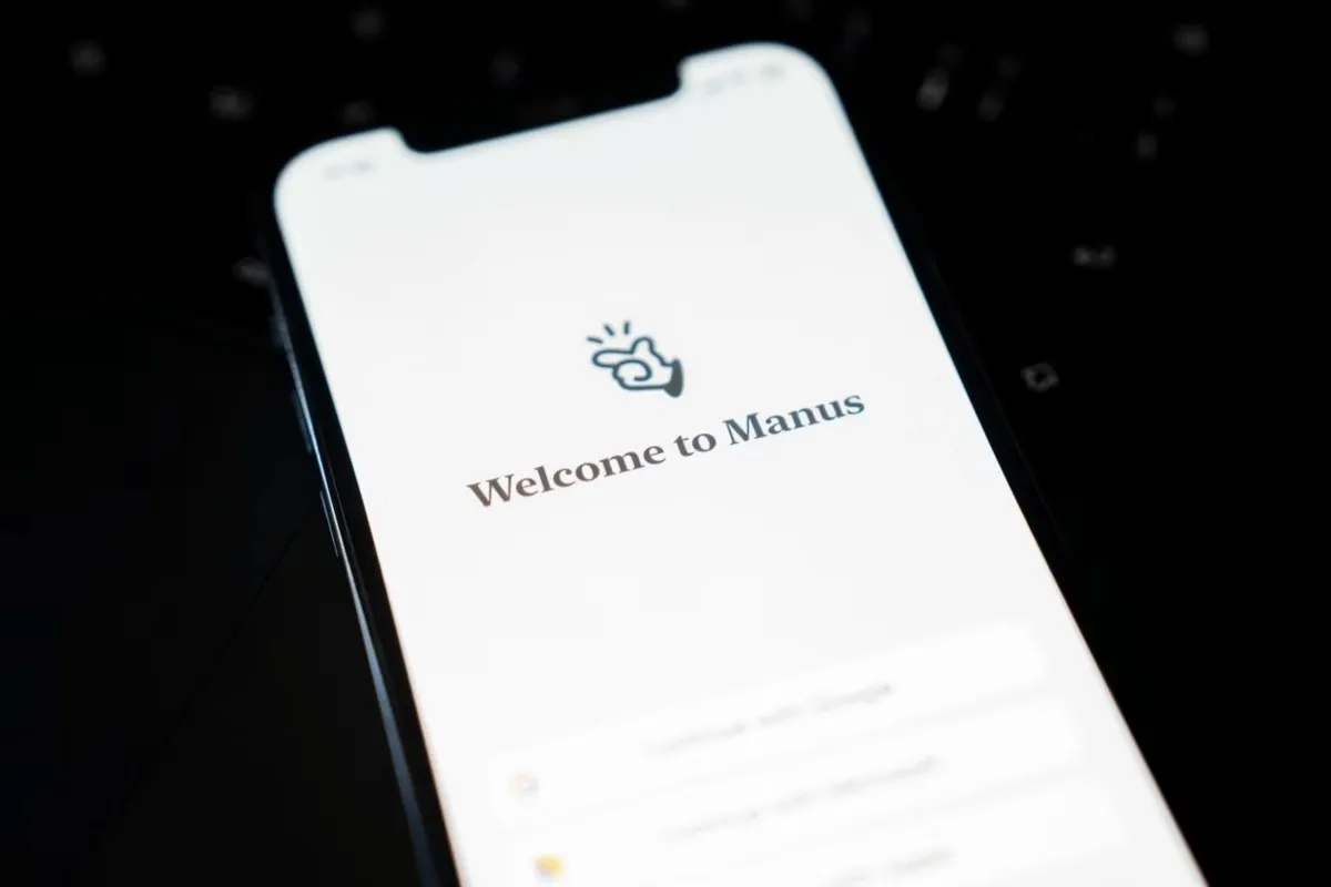 Meta решила отменить покупку ИИ стартапа Manus после запрета со стороны Китая выяснило WSJ Собеседники издания говорят что власти КНР дали компаниям несколько недель на расторжение сделки пригрозив санкциями Meta должна будет вернуть все китайские активы стартапа в том числе данные и технологии vc ru ai 2889643 Meta признана в России экстремистской и запрещена