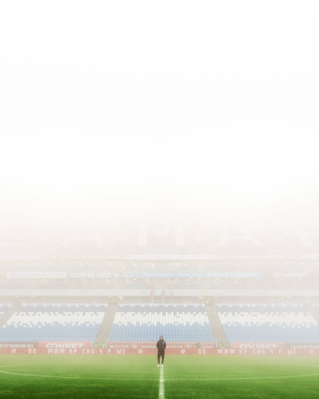 По решению главного арбитра матч Акрон Пари НН в рамках 17 го тура РПЛ будет сыгран специальными красными мячами Причина Самару окутал густой туман Пари НН Подписаться на РБК Спорт