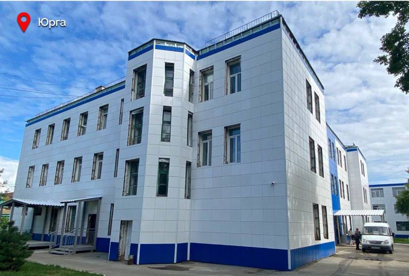 В Кузбассе ведется масштабный ремонт медучреждений по нацпроекту «Продолжительная и активная жизнь» В настоящее время завершены ремонтные работы в ФАПе села Мусохраново Ленинск-Кузнецкого округа, в поликлинике Анжеро-Судженской горбольницы, фасад поликлиники Юргинской горбольницы. Продолжается ремонт 29 медучреждений: в Белове, Прокопьевске, Киселевске, Кемерове, Новокузнецке, Ленинск-Кузнецком, Мариинском и Тяжинском округах.