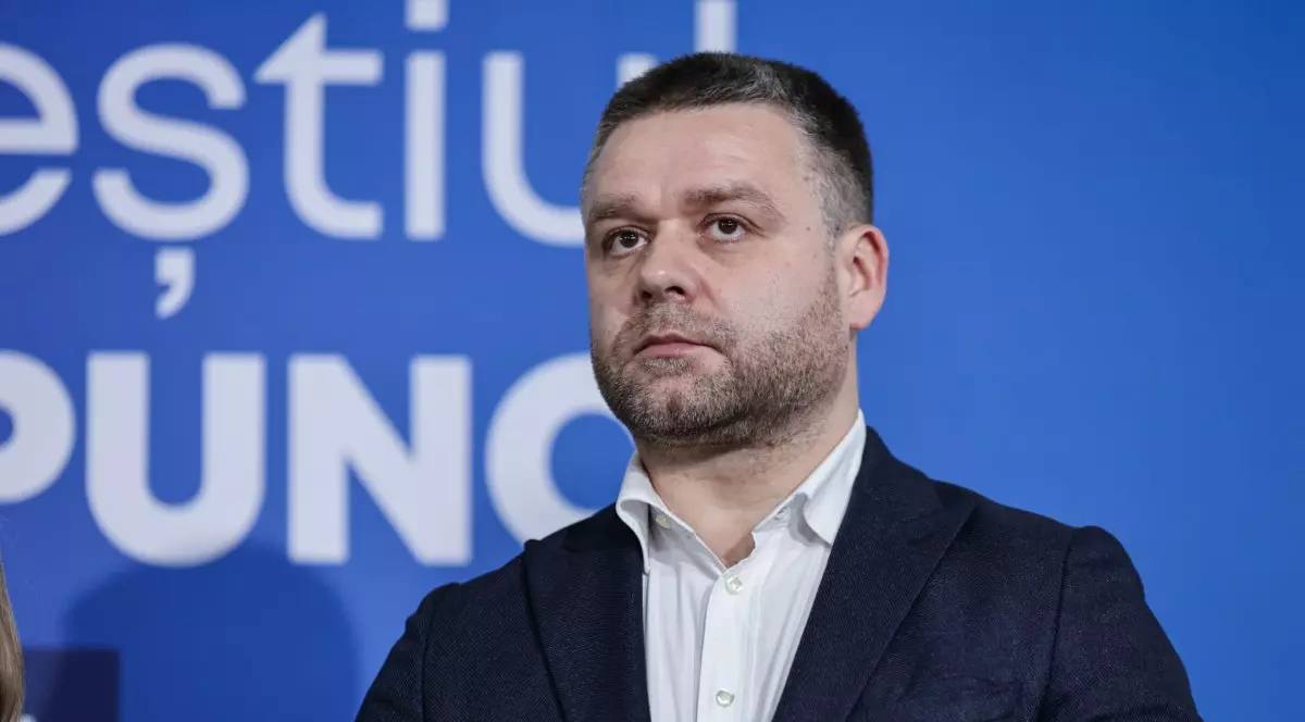 Представитель Национальной либеральной партии PNL Чиприан Чуку выиграл выборы мэра румынской столицы Он обошел на 14 Анку Александреску которую поддерживал ультраправый Альянс за объединение румын AUR