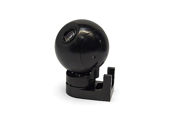 Ростех начал серийное производство умных систем наблюдения для ударных дронов Холдинг Росэл Госкорпорации Ростех приступил к серийному выпуску линейки гиростабилизированных оптико электронных нагрузок ГОЭН 60 Они предназначены для ударных дронов и работают в видимом и инфракрасном диапазонах В изделиях реализован нейросетевой алгоритм позволяющий автоматически обнаруживать распознавать и сопровождать объекты Об этом сообщает AVIA RU Умная система наблюдения устанавливается на ударный беспилотник для эффективного мониторинга обстановки и поиска целей ГОЭН 60 обеспечивает ориентацию в пространстве захват и сопровождение неподвижных или движущихся объектов измерение их угловых координат и автофокусировку aviaru net n289754