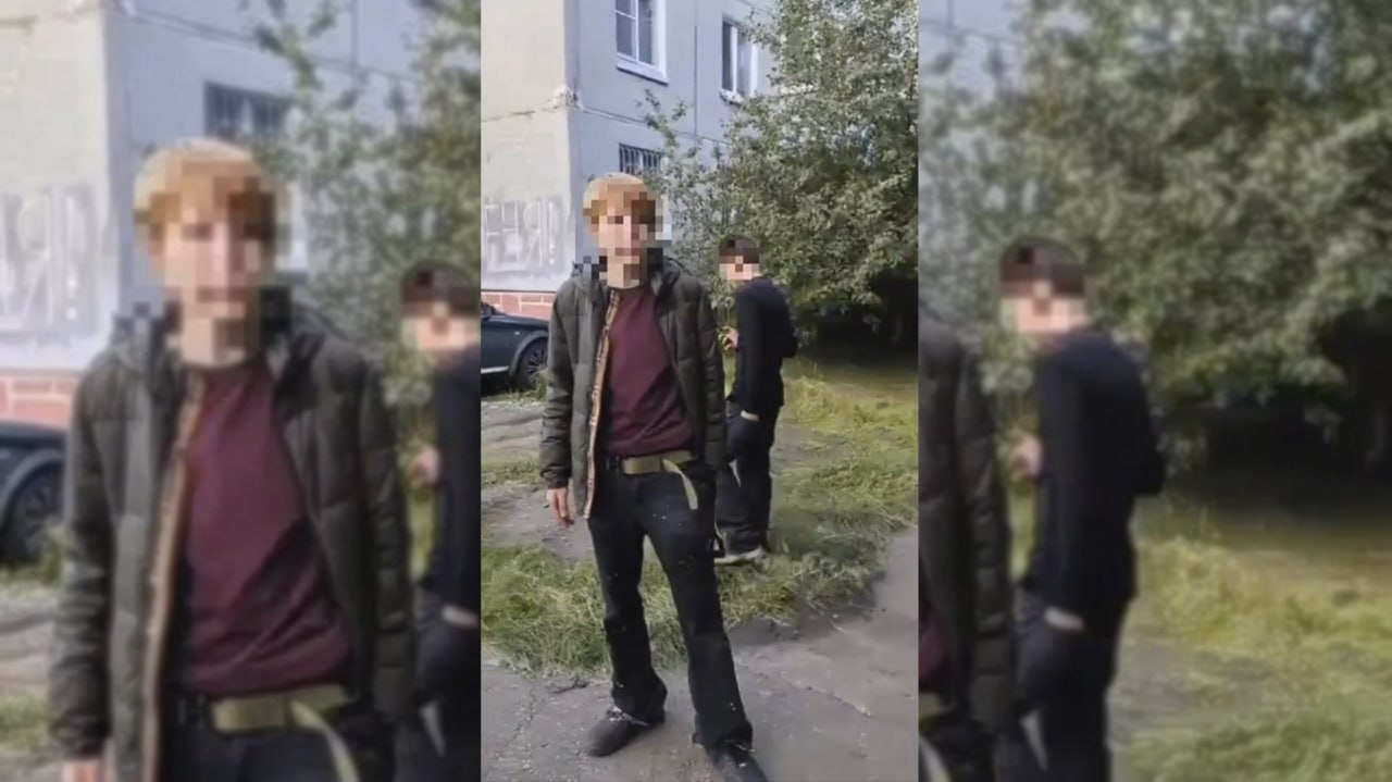 На омичей нападают вооруженные подростки-эксгибиционисты  В воскресенье, 10 августа, омичи в соцсетях сообщили о нападении подростков с самодельным оружием. Как сообщили жители Левого берега, 9 августа за ними увязались двое подростков.   Нападение сопровождалось сниманием подростками штанов и демонстрированием пятой точки. После акта оголения завязалась потасовка, и один из бандитов поранил глаз жителю Левобережья самодельным оружием – закрепленной на пальце бритвой.   – Двое подростков увязались за моими родителями, снимали штаны, показывали пятую точку, вели себя неадекватно, провоцировали на драку и преследовали. Затем была потасовка, и один из них по голове ударил моего отца и поранил глаз самодельной мелкой бритвой, которая была зафиксирована на пальце руки, – рассказали жители в паблике «Инцидент Омск».   Напомним, что весной в Омске объявилась банда «пацанов», обстреливающая ларьки. Хулиганы повредили выстрелом стеклянный павильон остановки «ОЛТУГА», а ранее подростки обстреляли цветочный киоск.