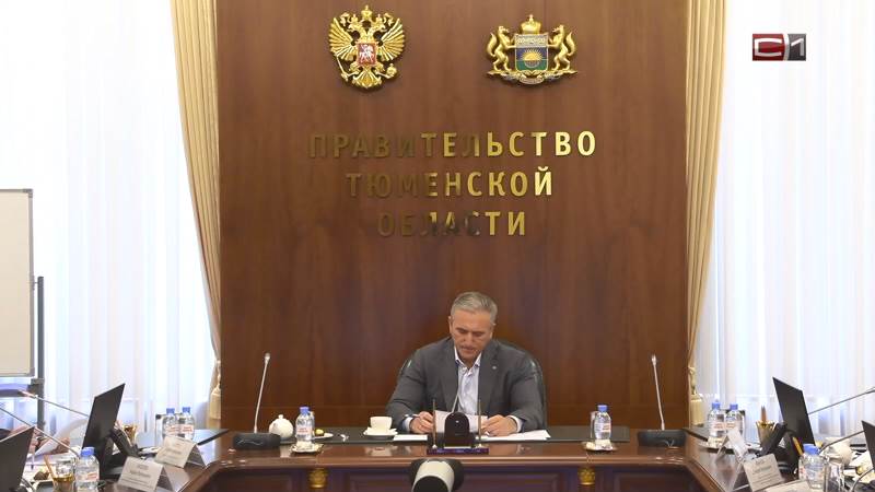 В Тюменской области готовятся к увеличению количества школьников Сегодня в Тюменской области в стадии строительства находится более 4 млн кв. м. жилья — это порядка 350 многоквартирных домов. Об этом рассказал губернатор региона Александр Моор на встрече с тюменскими застройщиками. Одной из наиболее важных задач строительного комплекса глава региона назвал возведение школ, детских садов, медицинских учреждений, особенно в тех районах, где идет активная застройка. Понятно, что на ближайшие 7 лет будет рост численности школьников и обеспеченность социальной инфраструктуры, в первую очередь школами, остается актуальной, в том числе во всех районах, где идет активная застройка, — отметил Александр Моор. Одним из важнейших результатов встречи, по мнению губернатора, стала договоренность о совместном поиске механизмов сбалансированного развития населенных пунктов области. Подписаться Прислать новость