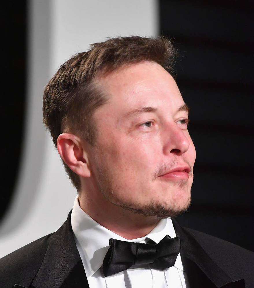 Илон Маск стал первым человеком в истории с состоянием 700 млрд сообщает Forbes Поставленный рекорд связан с решением штата Делавэр который отменил решение нижестоящего суда аннулировавшего присуждение Маску опционов на акции Tesla их стоимость теперь составляет 139 млрд Сейчас Маску принадлежат 749 млрд ВПШ