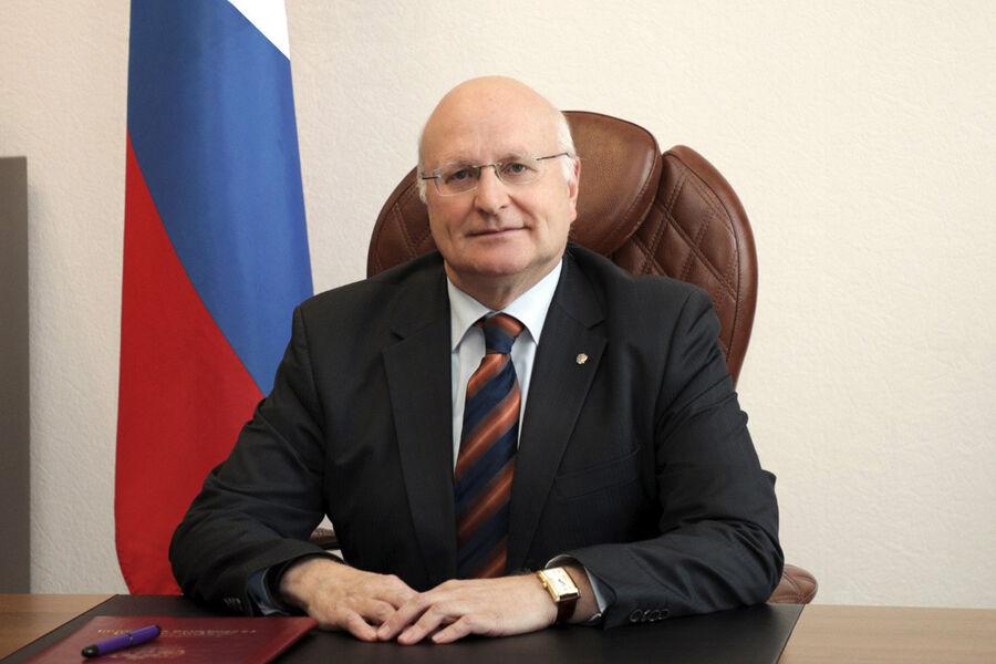 Владимир Путин назначил нового посла в Австрии Этот пост занял Андрей Грозов Соответствующий указ президента России размещён на портале правовых актов Другим указом глава государства освободил Грозова от обязанностей постпреда страны при уставных органах СНГ Подпишись на Говорит Москва
