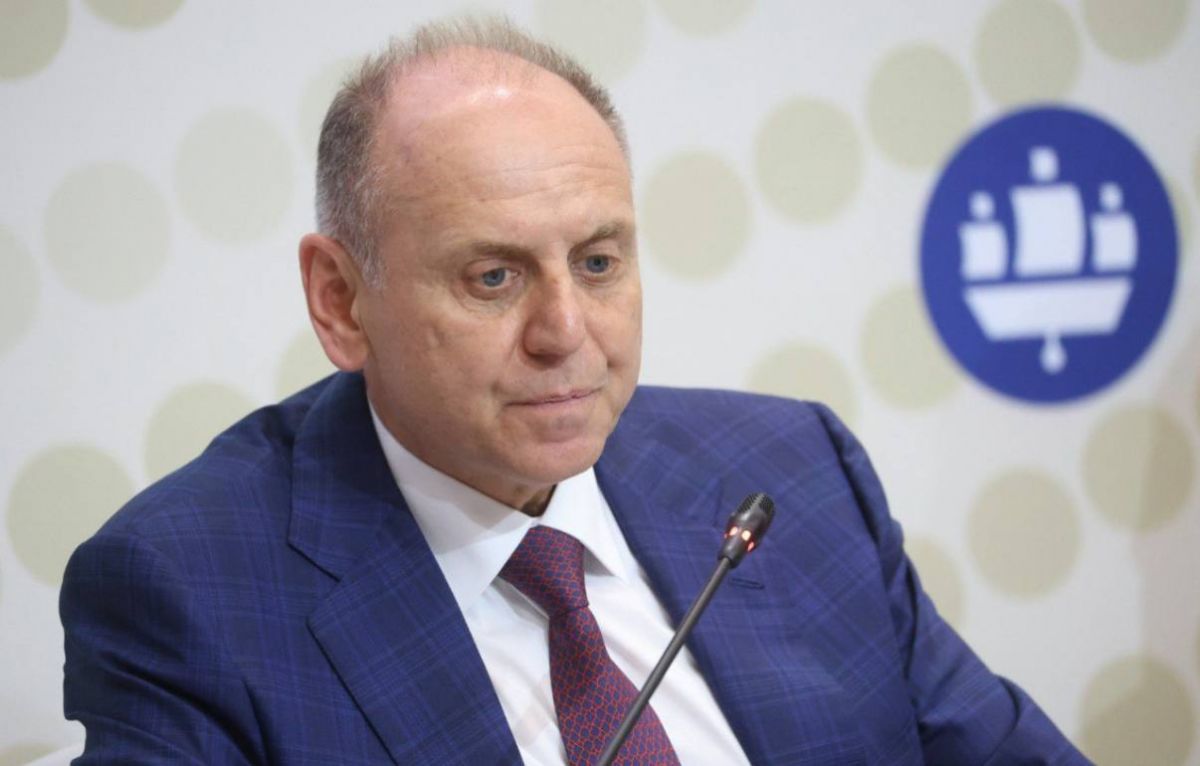 Европейский суд отменил санкции против бизнесмена Дмитрия Пумпянского ural business magazine online fn 1721987 html Европейский суд в Люксембурге отменил санкции наложенные на бизнесмена Дмитрия Пумпянского В своем решении суд указал что продление ограничительных мер действующих до 15 сентября 2025 года должно быть аннулировано Кроме того Совет Европейского союза обязан компенсировать расходы понесенные Пумпянским в ходе судебного разбирательства Подписаться Обратная связь