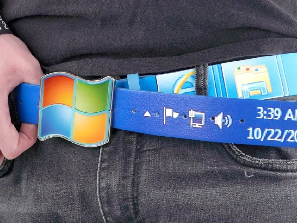Xyled выпустил ремень в стиле Windows 7 Бренд Xyled выпустил необычный аксессуар для настоящих модников ремень повторяющий интерфейс классической ОС от Microsoft Его пряжка полностью повторяет панель задач Windows 7 Читать полностью О лицензиях мерче и коллаборациях в MAX