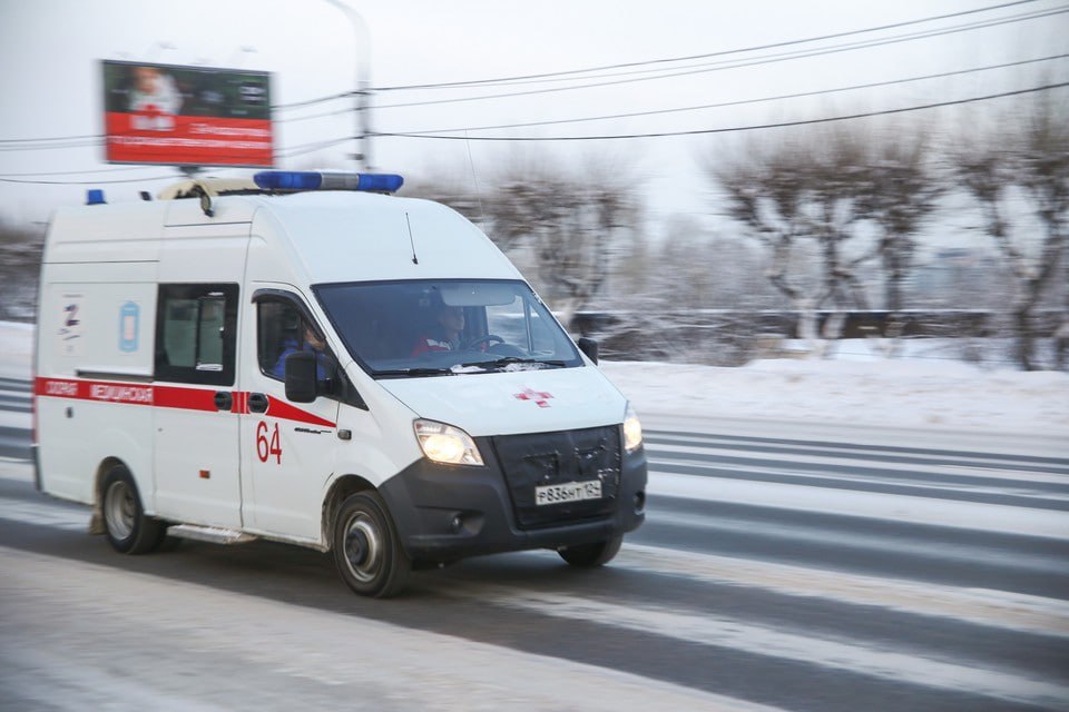 В красноярском детском саду отравились четыре ребенка  16 января в двух воспитанников детского сада № 271 госпитализировали с подозрением на кишечную инфекцию. Специалисты краевого Роспотребнадзора уже проводят санитарно-эпидемиологическое расследование по факту заболевания ребятишек.  Известно о четырех случаях отравления. В ведомстве добавили, что проблему нашли только в одной группе — ее закрыли на карантин. Дошкольное учреждение продолжает работать в обычном режиме.  Ситуация находится на контроле Роспотребнадзора.