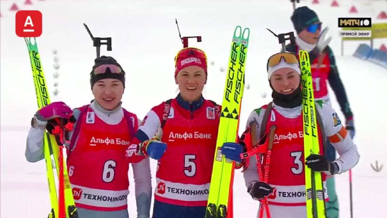 Потрясающую скорость показывает Кристина Резцова и забирает золото большого масс старта Результаты женского большого масс старта на этапе Альфа Банк Кубка России в Тюмени Кристина Резцова Московская область Анастасия Гришина Новосибирская область Алтайский край Виктория Метеля ХМАО Югра