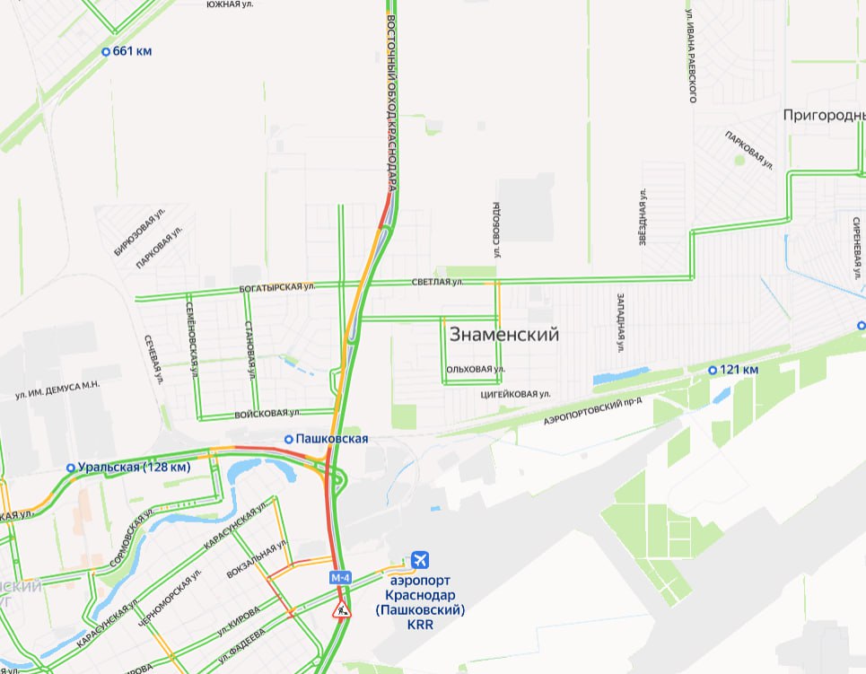 Движение на трассе М-4 «Дон» в Краснодаре встало из-за 6-километровой пробки На Восточном обходе Краснодара, который является частью М-4 «Дон», наблюдается пробка по ходу движения в сторону водохранилища и Горячего Ключа. Затор начинается после посёлка Индустриальный, тянется мимо посёлка Знаменский до краснодарского аэропорта. Работа Авто Глэмпинг