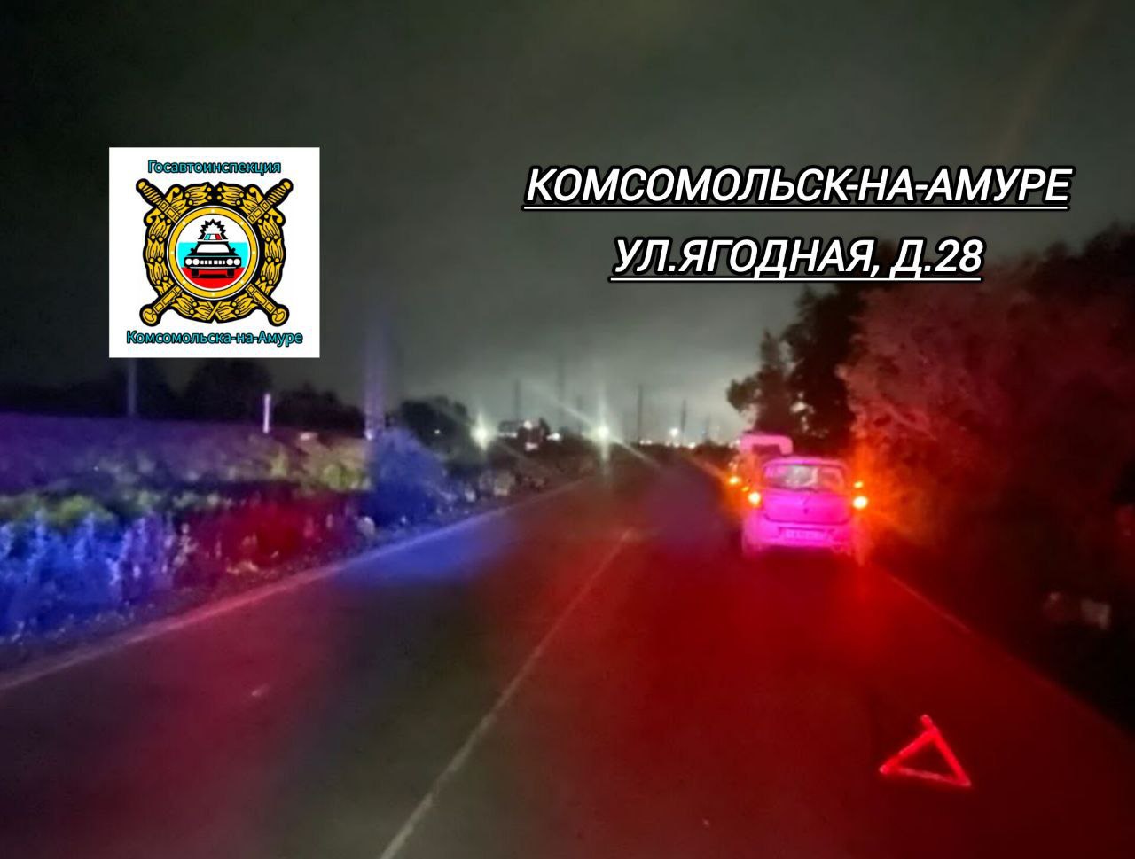 Стоял на дороге и был сбит насмерть В Комсомольске на Хумминском шоссе "Тойота Витц" сбил стоявшего на проезжей части 58-летнего мужчину. Он скончался на месте. Госавтоинспекция ищет очевидцев ДТП. Можно обратиться по адресу: улица Вокзальная 14, или по телефону 8 4217 52-44-88. Подписаться Прислать новость