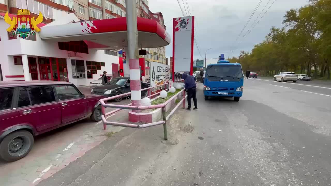 Демонтаж незаконных конструкций продолжается в Махачкале и Астрахани