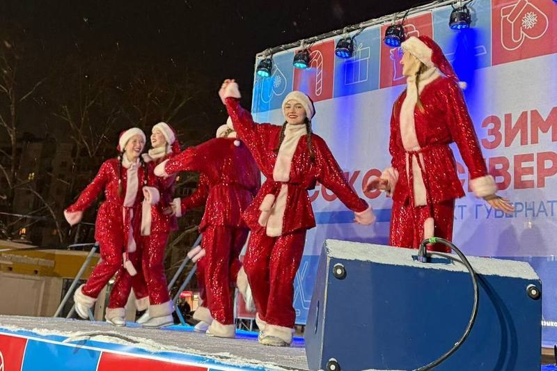 В Череповце в новогоднюю ночь провели 12 праздничных мероприятий На всех главных площадях также состоялись новогодние ярмарки сообщил глава города Роман Маслов cherinfo ru news 144191 v cerepovce v novogodnuu noc proveli 12 prazdnicnyh meropriatij