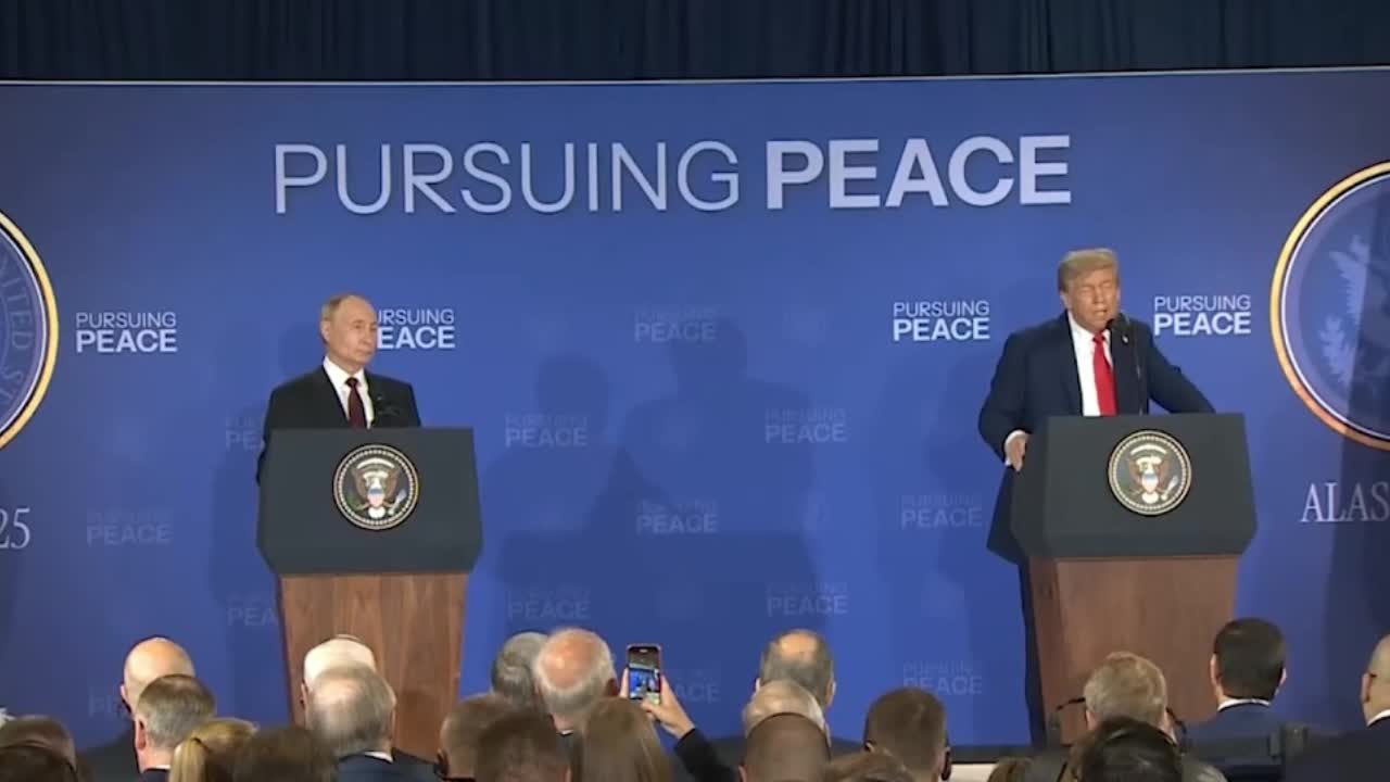 Трамп рассматривает возможность встречи с Путиным в Москве