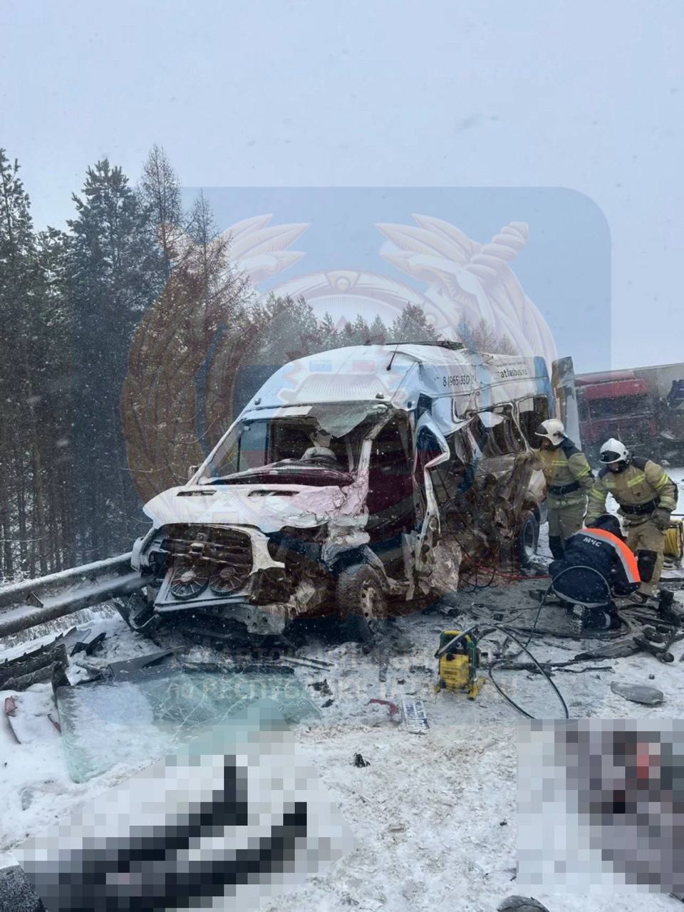 В Татарстане в массовом ДТП погибли два человека Смертельная авария произошла в Альметьевском районе Подробнее на сайте Челнинских известий