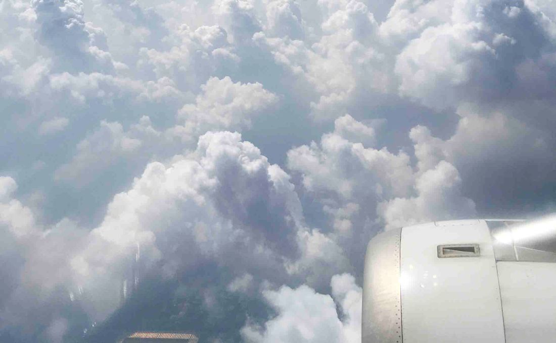 Авиарейсы отложены из за мощного циклона на Камчатке Решение о возобновлении или заморозке воздушного сообщения будет принято в течение дня На Камчатке в связи с непогодой отменены центральные и местные авиарейсы Решение о возобновлении авиасообщения будет приниматься по мере улучшения погодных условий передаёт ИА Камчатское время со ссылкой на Минтранс региона Подробности по ссылке   kamtime ru article 7d6b84a5 96f4 403b 8269 68716f64d6b5