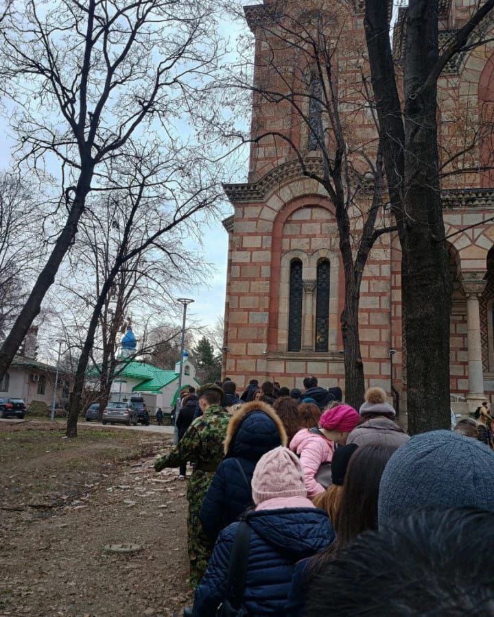 Икона Пресвятой Богородицы «Умягчение злых сердец» прибыла в Русскую церковь Святой Троицы на Ташмайдане в Белграде и будет выставлена для поклонения сегодня, 1 февраля, и в воскресенье, 2 февраля.