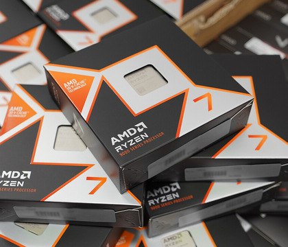 Процессоры AMD заняли все позиции в топ-10 бестселлеров Amazon — главным хитом продаж стал Ryzen 9800X3D  AMD продолжает стремительно укреплять свои позиции на рынке дескопных процессоров. Ранее стало известно, что актуальная продукция компании пользуется огромным успехом в германии. Теперь же появились данные, что похожим образом дела обстоят и на рынке США.  Читать далее