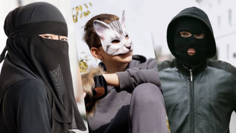 Закрывать лица в Казахстане запрещено с 12 июля. Полицейские начали разъяснительную кампанию по новым поправкам в законодательство.   Полиция объясняет, что цель – безопасность: чтобы можно было легко узнать человека в толпе.  Под запрет не подпадает одежда, которая не закрывает лицо – хиджаб, шейла, химар и другие.   Запрет не касается: — людей в масках по медпоказаниям — сотрудников на службе  например, в спецформе  — тех, кто участвует в спортивных или культурных мероприятиях — и тех, кто защищается от холода или пыли.