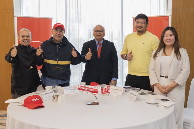 AirAsia X связывает Центральную и Юго Восточную Азию новым авиамаршрутом В Ташкенте состоялась пресс конференция посвящённая открытию первого прямого рейса авиакомпании AirAsia X AAX по маршруту Ташкент Куала Лумпур ознаменовавшего новую веху в развитии авиационного и туристического сотрудничества между Узбекистаном и Малайзией English O zbek tilida Ўзбек тилида На русском iOS Android