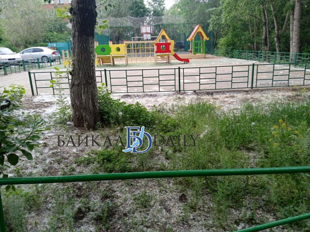 По данным Бурятского гидрометцентра, в столице Бурятии прогнозируется чрезвычайная пожарная опасность. Всё из-за сильной жары Так, 21 июня температура ночью будет +12…+14°, а днём ожидается +35…+37°