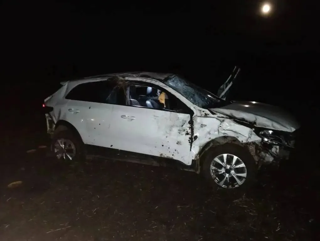 В Бугурусланском районе в ДТП погибла женщина Про Происшествия Смертельная авария произошла накануне на автодороге Бугульма Уральск около села Баймаково Об этом сообщают в региональном УМВД По информации полиции водитель автомобиля Киа Рио 37 летняя бузулучанка проезжая в сторону Бузулука не справилась с управлением и слетела в кювет где машина перевернулась В результате ДТП от полученных травм женщина скончалась на месте происшествия до приезда скорой помощи По данному факту полицейскими проводится проверка устанавливаются все обстоятельства произошедшего Фото региональное УМВД Сайт Telegram VK Max 16 oren4oren