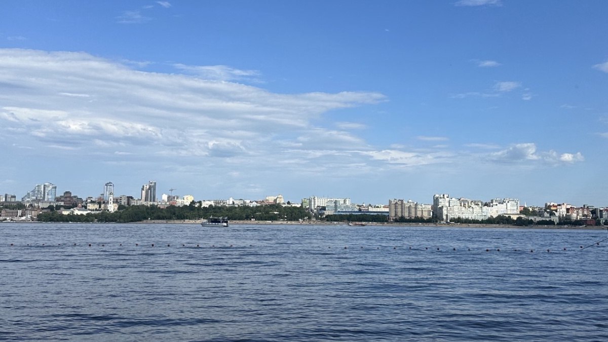 В Самаре временно изменится расписание движения судов до Рождествено С 5 мая по техническим причинам изменится расписание движения судов по маршруту «Самара – Рождествено». Отправление будет происходить синхронно — в 6:00 утра, однако время последнего рейса в каждом направлении будет скорректировано. Из Рождествено последнее отправление запланировано в 20:15, а из Самары — в 21:00. Кроме того, количество рейсов по маршруту будет уменьшено. Также сообщается, что из-за погодных условий могут быть изменения в расписании движения судов. : ГТРК Самара