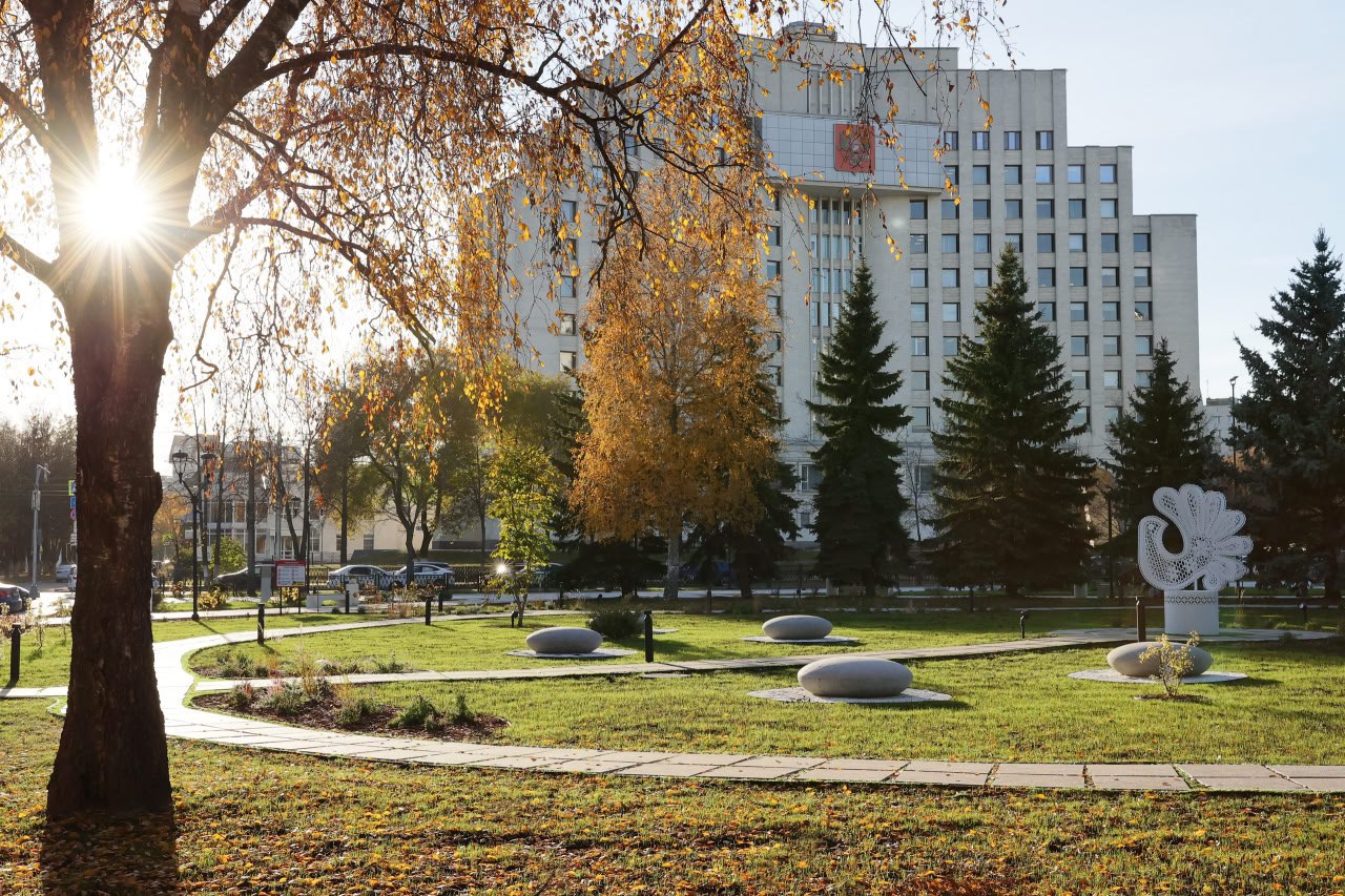 Общественные уполномоченные Вологодчины решили 65 проблем за сентябрь Об этом в своих соцсетях сообщил губернатор Георгий Филимонов Институт общественных уполномоченных созданный в прошлом году активно работает во всех муниципалитетах Его главная задача быть на постоянной связи с населением оперативно реагировать на обращения и предлагать конкретные пути решения самых разных проблем Так в сентябре поступило 148 обращений 65 из них уже решены Остальные находятся на контроле отметил губернатор Георгий Филимонов подчеркнул что благодаря работе института уполномоченных многие проблемы не остаются просто на бумаге а находят реальное воплощение Правительство Вологодской области Telegram MAX