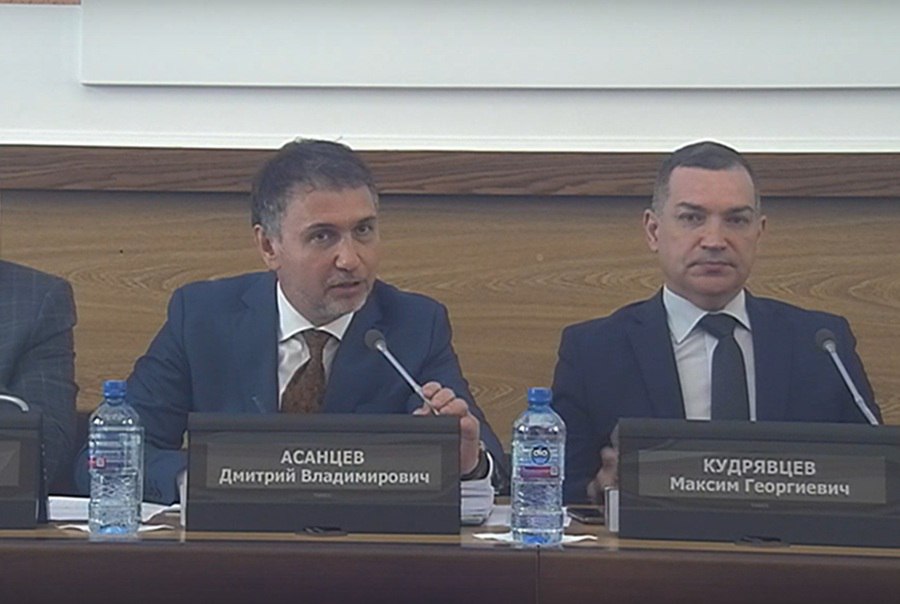 «Надеюсь, с большинством увидимся»: Горсовет Новосибирска назначил дату выборов На заседании 45 сессии депутатов горсовета Новосибирске седьмого созыва была назначена дата выборов в совет восьмого созыва. Они пройдут в единый день голосования 14 сентября, а также в дополнительные дни — 12 и 13 сентября. «За» проголосовали 39 депутатов, участвовавших в сессии. 19 июня решение о дате выборов будет опубликовано. Председатель облизбиркома Ольга Благо напомнила, что выборная кампания стартует с 20 июня. Подробнее читайте по ссылке INFOPRO54 Иллюстрация: скрин с трансляции эфира сессии.