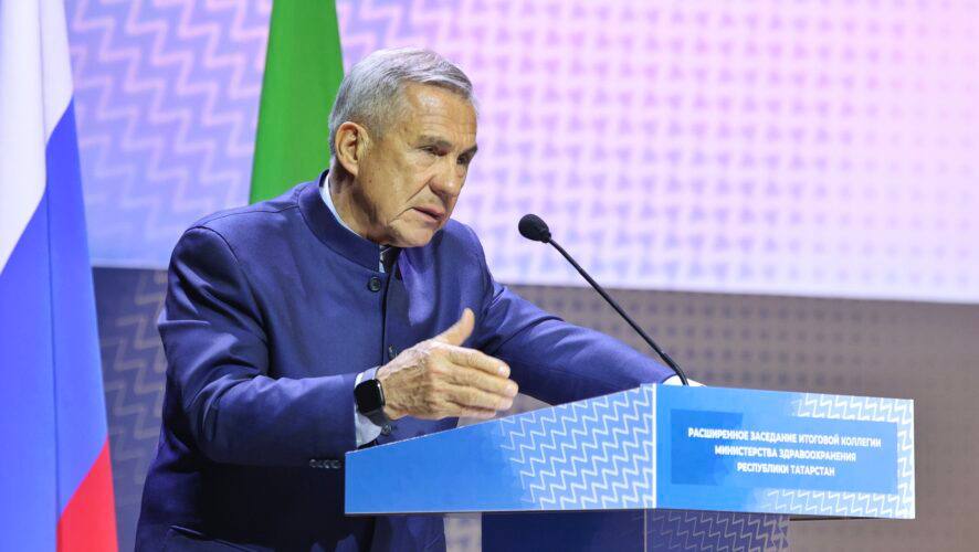 Врачей мало пациентов много Татарстан стремится к доковидной смертности Медицинская отрасль региона подвела итоги 2025 года зафиксировав первые результаты реализации новых национальных проектов Продолжительная и активная жизнь и Семья В республике снижается смертность растет число доступных медицинских услуг и развиваются цифровые сервисы Проблемными остаются вопросы кадров и нагрузки на систему здравоохранения особенно в малых городах и сельской местности Каких специалистов остро не хватает как планируют решать проблемы и при чем тут цифровизация рассказали в нашем материале KazanFirst   в бот