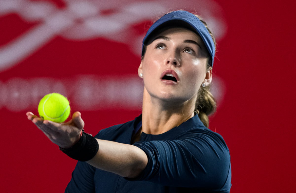 Калинская вышла во второй круг турнира в Брисбене где сыграет с Пегулой Анна Калинская пробилась во второй круг турнира WTA 500 в австралийском Брисбене обыграв 18 летнюю чешку Терезу Валентову Калинская одержала победу со счетом 6 4 6 4 Россиянка занимает 33 е место в рейтинге WTA Валентова 60 е За выход в третий круг Калинская поборется с шестой ракеткой мира Джессикой Пегулой США которую обыграла только раз за четыре матча Ранее в понедельник на турнире в Брисбене неудачно стартовала россиянка Анна Блинкова 61 я она уступила белоруске Александре Соснович 113 я со счетом 5 7 1 6 Getty Images Подписаться на РБК Спорт