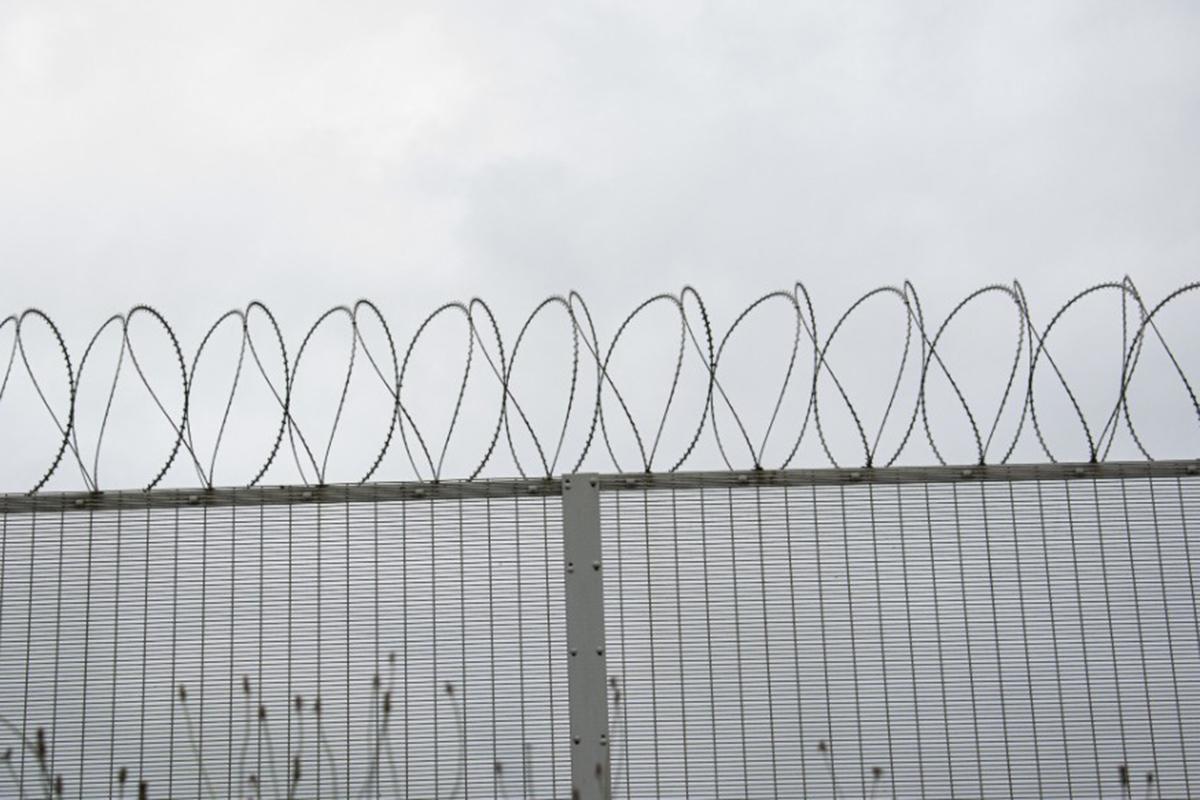 Строительство в Улан Удэ суперколонии на три тысячи мест продиктовано желанием Федеральной службы исполнения наказаний сэкономить на персонале Такое мнение высказал в интервью Ридусу полковник ФСИН в отставке Василий Макиенко   www ridus ru n 757278 ridusnews