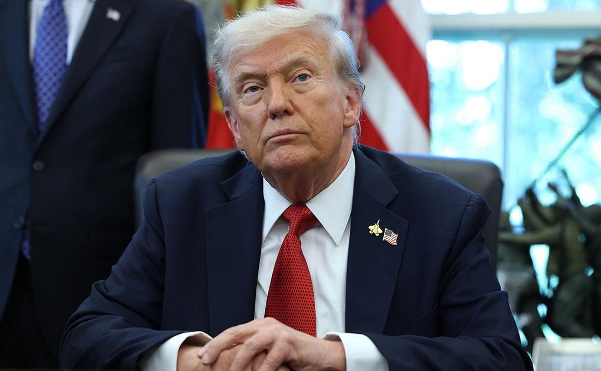 Трамп вскоре выступит с важным заявлением на необъявленную тему вместе с Министром войны и главой ВМС Выступление запланировано на 01 30 вторника Ровно за час до намеченного заявления Трампу проведут закрытый брифинг по разведке