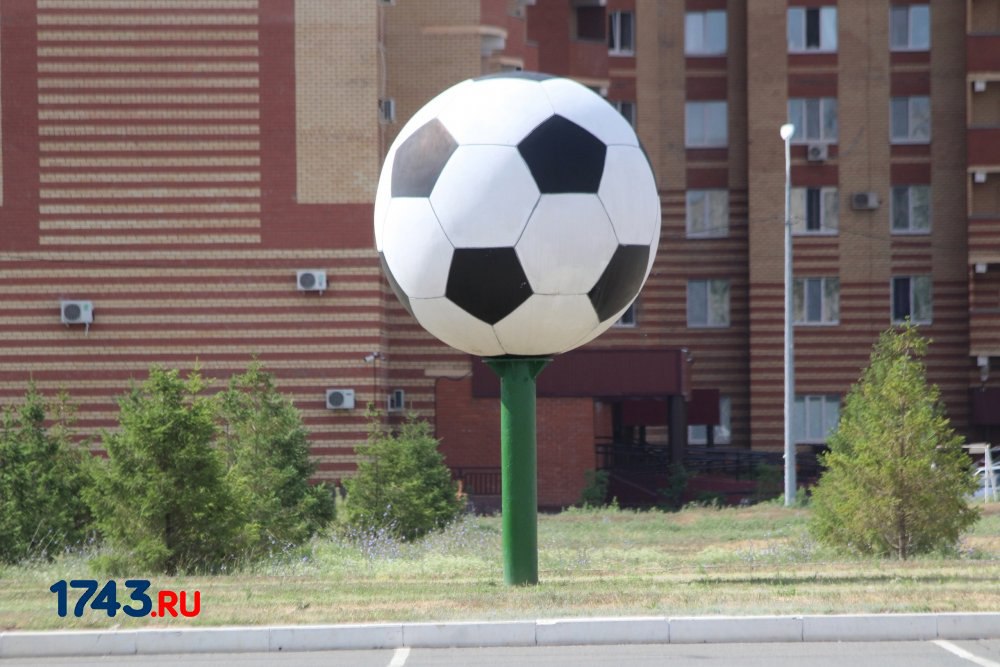 1743 ru Новости Оренбурга 2 ноября в микрорайоне Ростоши Оренбурга временно ограничат движение транспорта Проехать будет нельзя с 11 00 до 17 00 по следующим улицам Садовое кольцо от ул Газпромовской до ул Березовая Ростошь Николаева от ул Садовое кольцо до ул Березовая Ростошь Березовая Ростошь от ул Цветной бульвар до ул Садовое кольцо Временные ограничения связаны с очередным футбольным матчем на стадионе Газовик