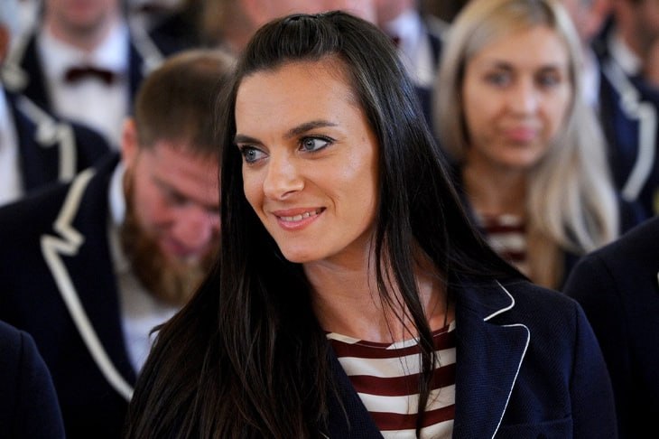 У олимпийской чемпионки Елены Исинбаевой ФНС арестовала счета 27 июня ФНС заблокировала счета олимпийской чемпионки Елены Исинбаевой. Как сообщает Telegram-канал «Mash на спорте», уехавшая за границу спортсменка лишилась доступа к финансам, связанным с собственным ИП. Подробнее