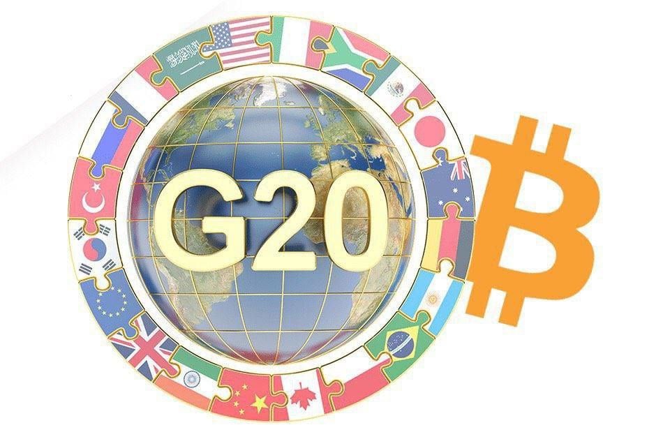 Гендир Coinbase Брайан Армстронг: я ожидаю, что многие страны G20 обратят на резерв США внимание и в конечном итоге последуют примеру Америки в вопросе резервирования #BTC биткоинов.    Не буду поднимать тему ценности криптовалюты в целом, могу только сказать, что валютная система в будущем однозначно  будет упразднена, децентрализована. Последние события это показали. Один мир - одна  валюта. Вполне возможно.    США будут настаивать о появлении у своих сателлитов криптовалютных резервов. Это логично, чем больше ликвидность, тем выше цена, а если Штаты будут лидерами по крипте, то это ДОЛЛАР №2