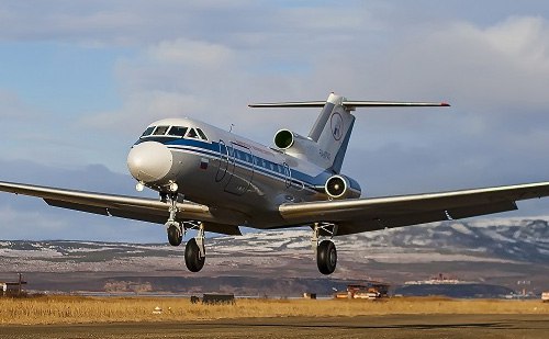 На Камчатке возбудили дело из за ЧП с Як 40 Воздушное судно приземлилось на большой скорости и получило повреждения В ходе проверки были выявлены многочисленные нарушения в работе авиакомпании Подробности по ссылке   kamtime ru article c9f98afe 132b 491b bed9 ed352794df74