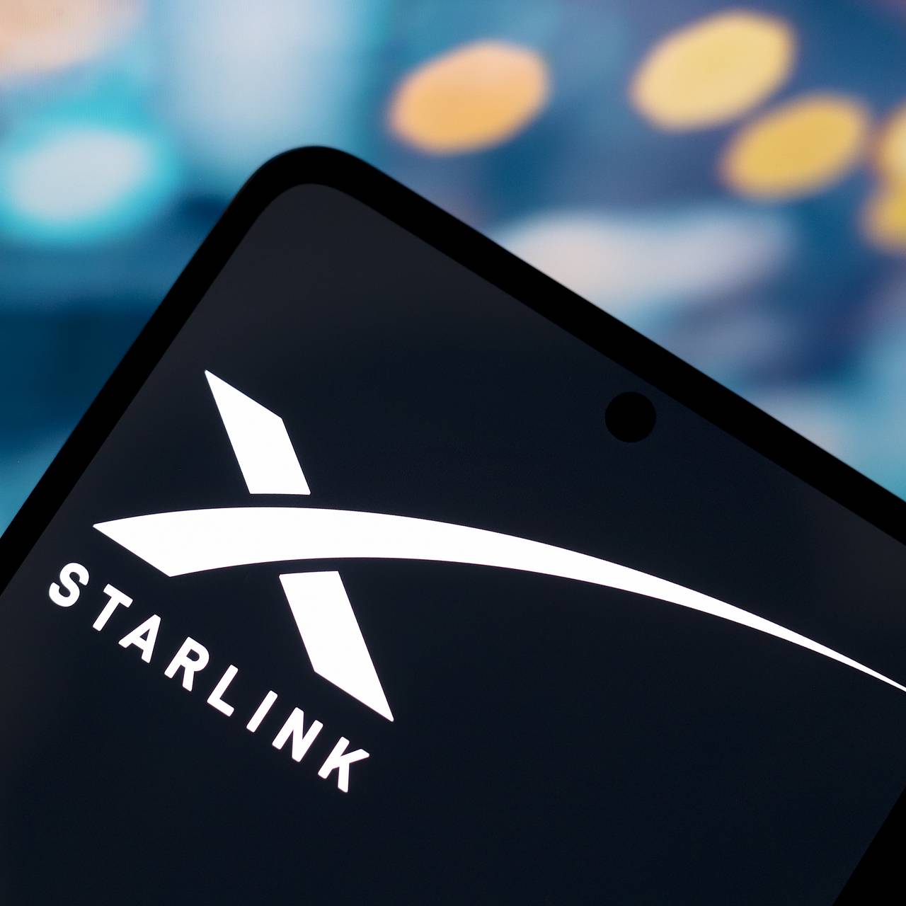 Starlink спутниковый Интернет от Илона Маска официально приходит в Казахстан. Запустить продажи терминалов обещают в третьем квартале 2025 года. Starlink подписала соглашение о соблюдении требований законодательства Республики Казахстан при предоставлении спутникового интернета на территории страны.
