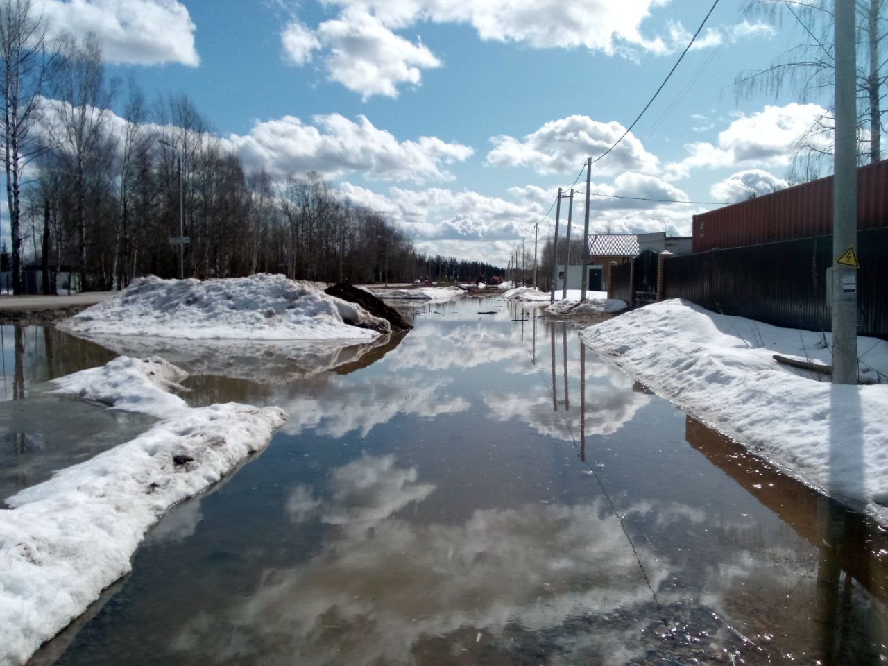 До весны осталось ровно две недели Сегодня важный православный праздник Сретенье В народе праздник Сретения Господня считали днем первой встречи весны Так называемые сретенские морозы считались последними в череде зимних холодов После Сретения ждали потепления Отправляться в дальний путь на санях уже было не принято Судя по прогнозам на ближайшей неделе днём холод уже не ожидается А завтра начинается Масленица Блинная неделя готовьтесь вкусно её провести       Подписаться на Properm ru