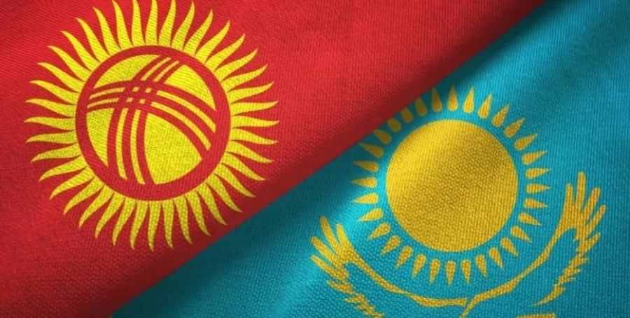 Казахстан и Кыргызстан укрепляют союзнические отношения. Подписан новый договор  Президент Казахстана Касым-Жомарт Токаев подписал закон о расширении союзничества с Кыргызстаном. Основное внимание в документе уделено развитию совместных предприятий и обеспечению продовольственной безопасности. Об этом сообщила пресс-служба президента Токаева.  «На парламенты наших стран возложена важная функция – контроль за выполнением всех достигнутых договоренностей», – отметили в мажилисе [нижней палате парламента. — прим. редакции] Казахстана.     Южная служба новостей