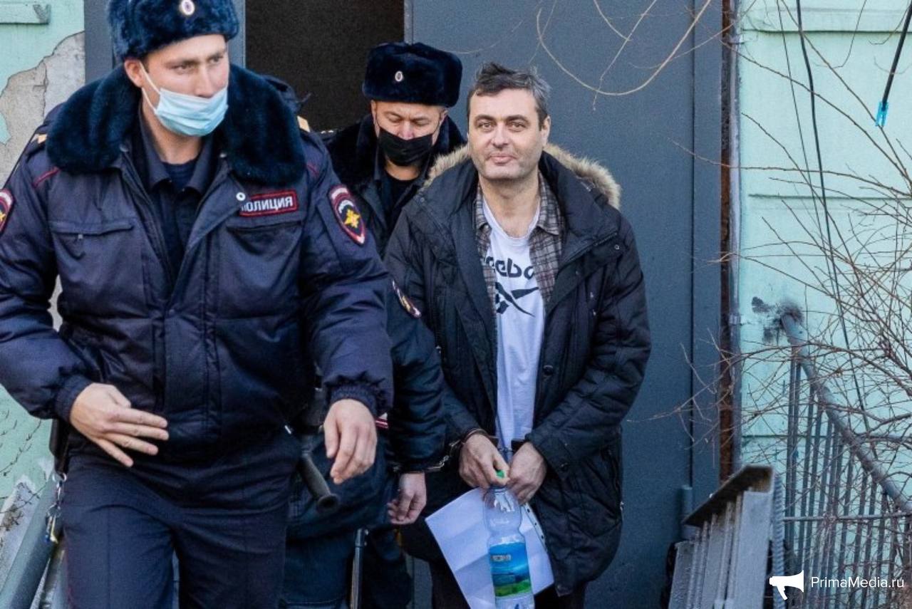 Экс-депутат с оппозиционным мнением Артём Самсонов, у которого в марте диагностировали рак кожи, просит освободить его от наказания. Адвокат заявляет, что суд необоснованно отклонил ходатайство. Сейчас Самсонов стабилен, получает медикаментозное лечение в больнице ФСИН и готовится к лучевой терапии. Подписаться Прислать новость